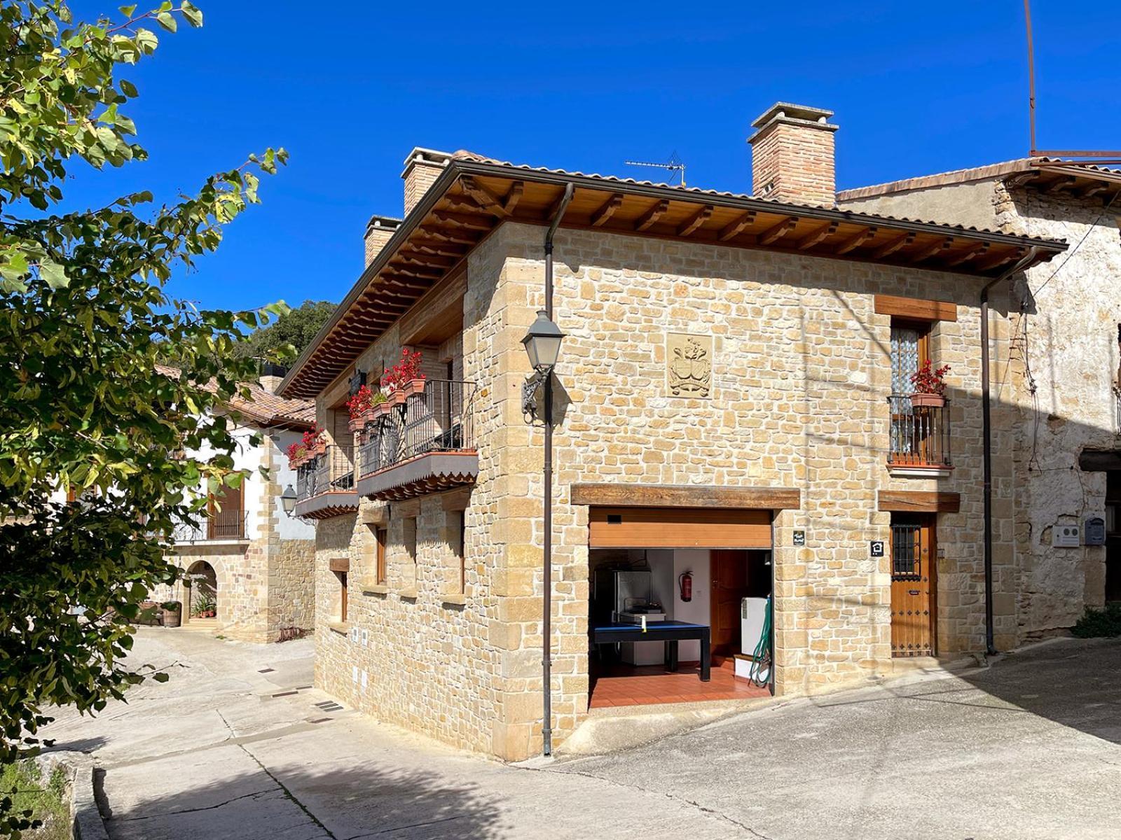 Casar Rural Lazkua I-ii Holiday home *